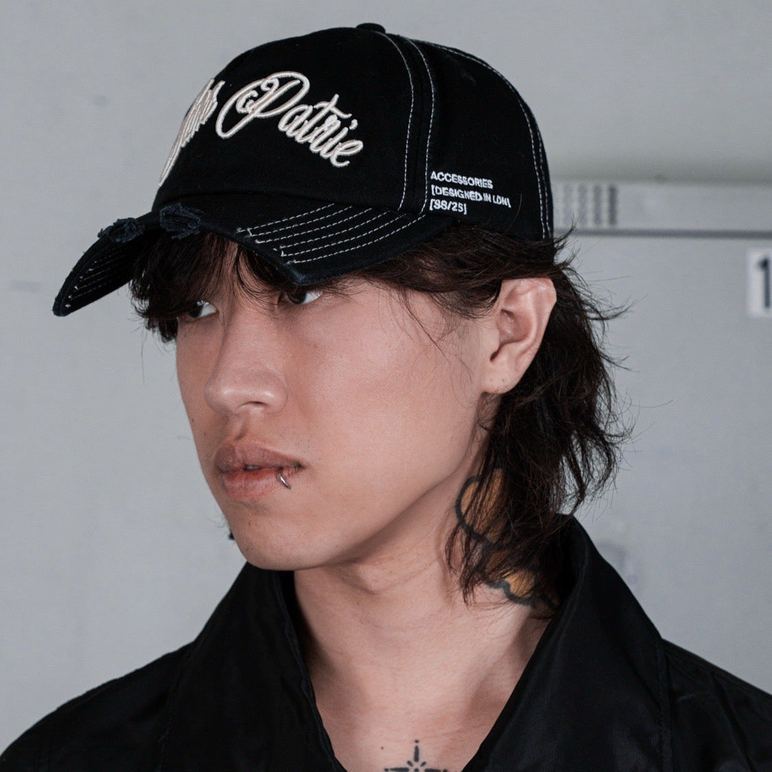 SP/002 CROPPED DISTRESSED CAP