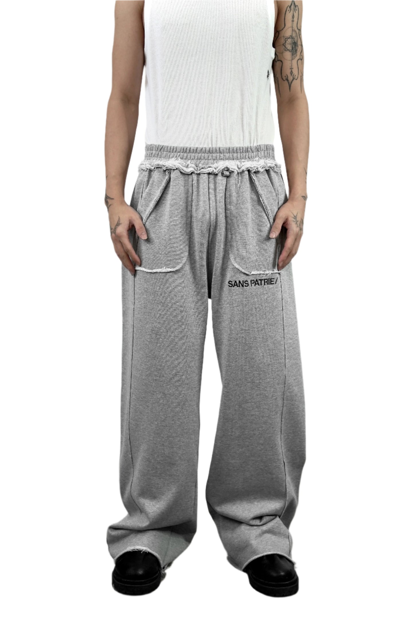 SP/ GREY SWEATPANTS