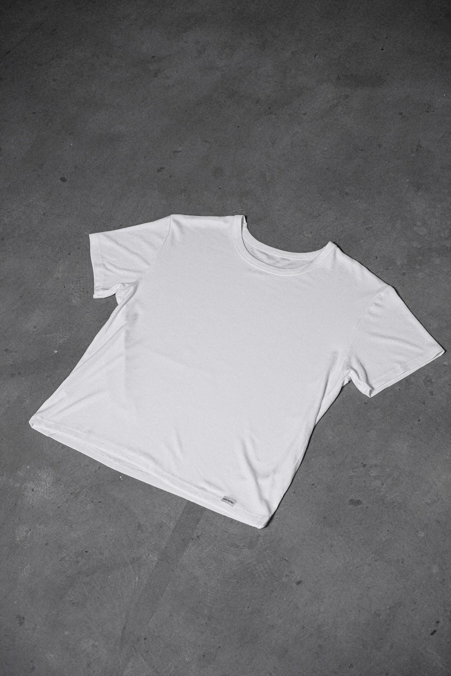 SP/ 003 FITTED T-SHIRT