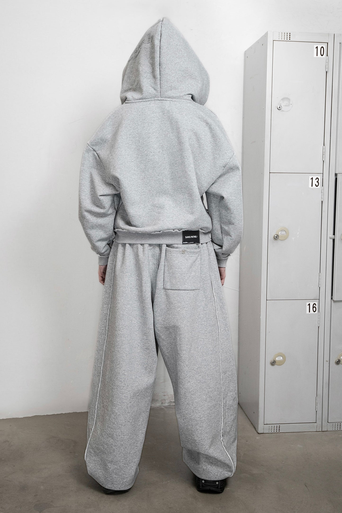 SP/  GREY ZIP UP HOODIE