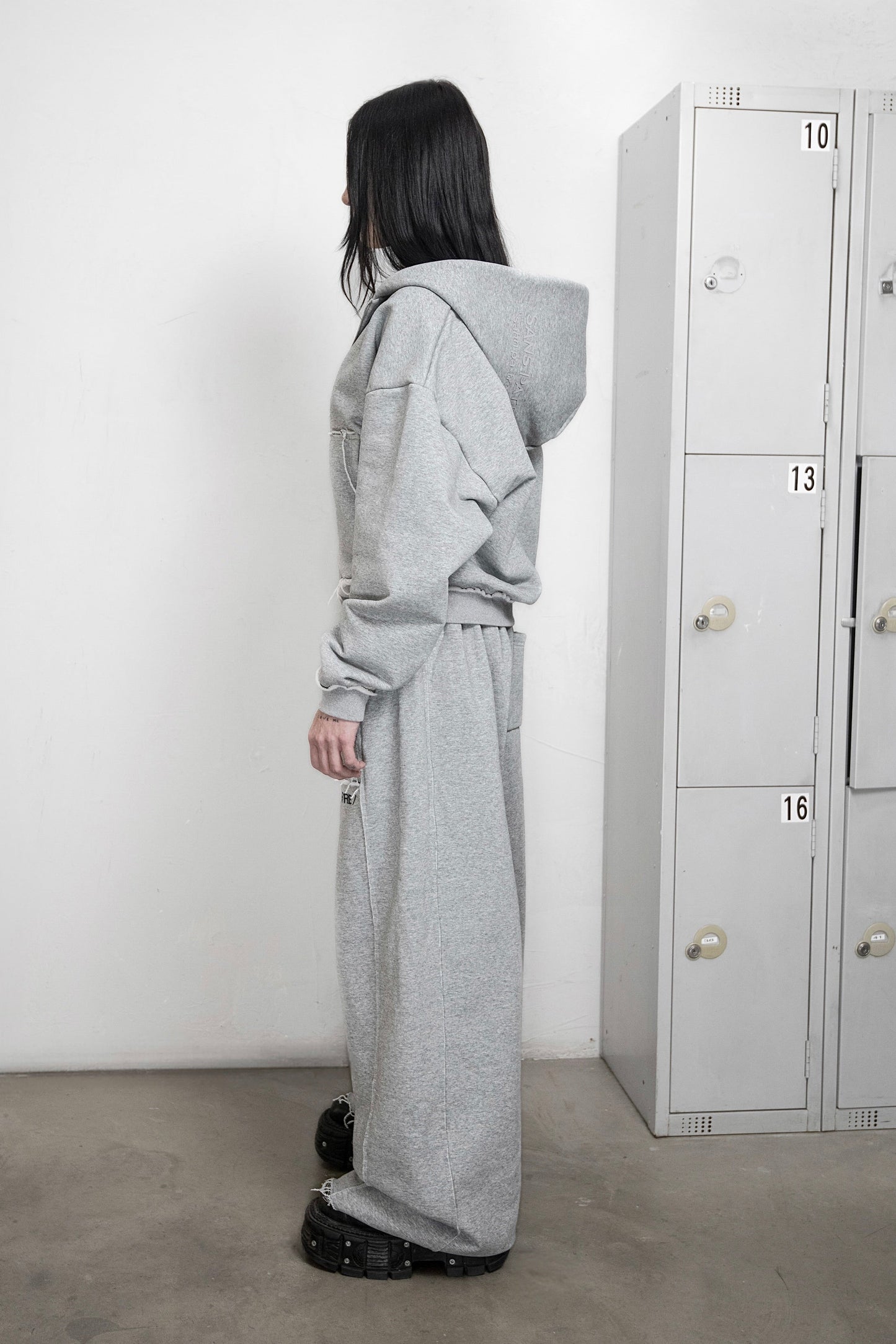 SP/  GREY ZIP UP HOODIE