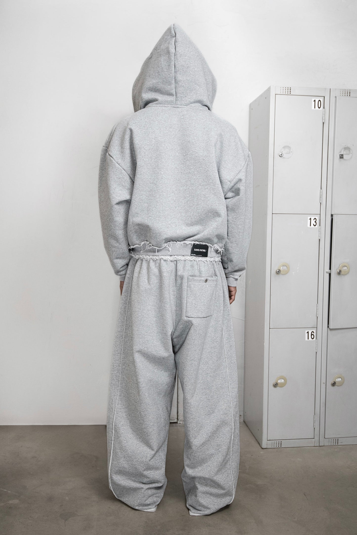 SP/  GREY ZIP UP HOODIE